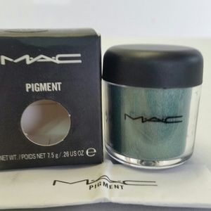 B2G1 SALE!!! MAC Pigment Colour Powder A11